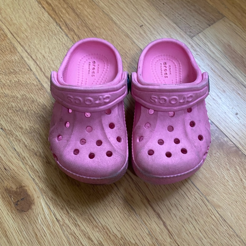 Pink Crocs - Picture 2 of 3